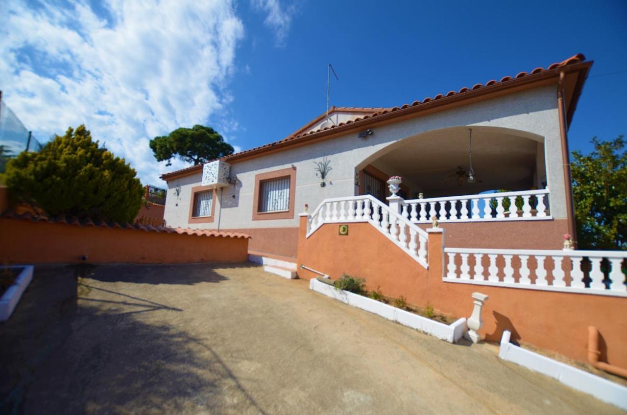 Villa Olombel Massanet De La Selva Exterior photo